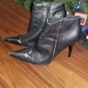 Sassy winter heels by Gabriella Rocha, size 7.5.